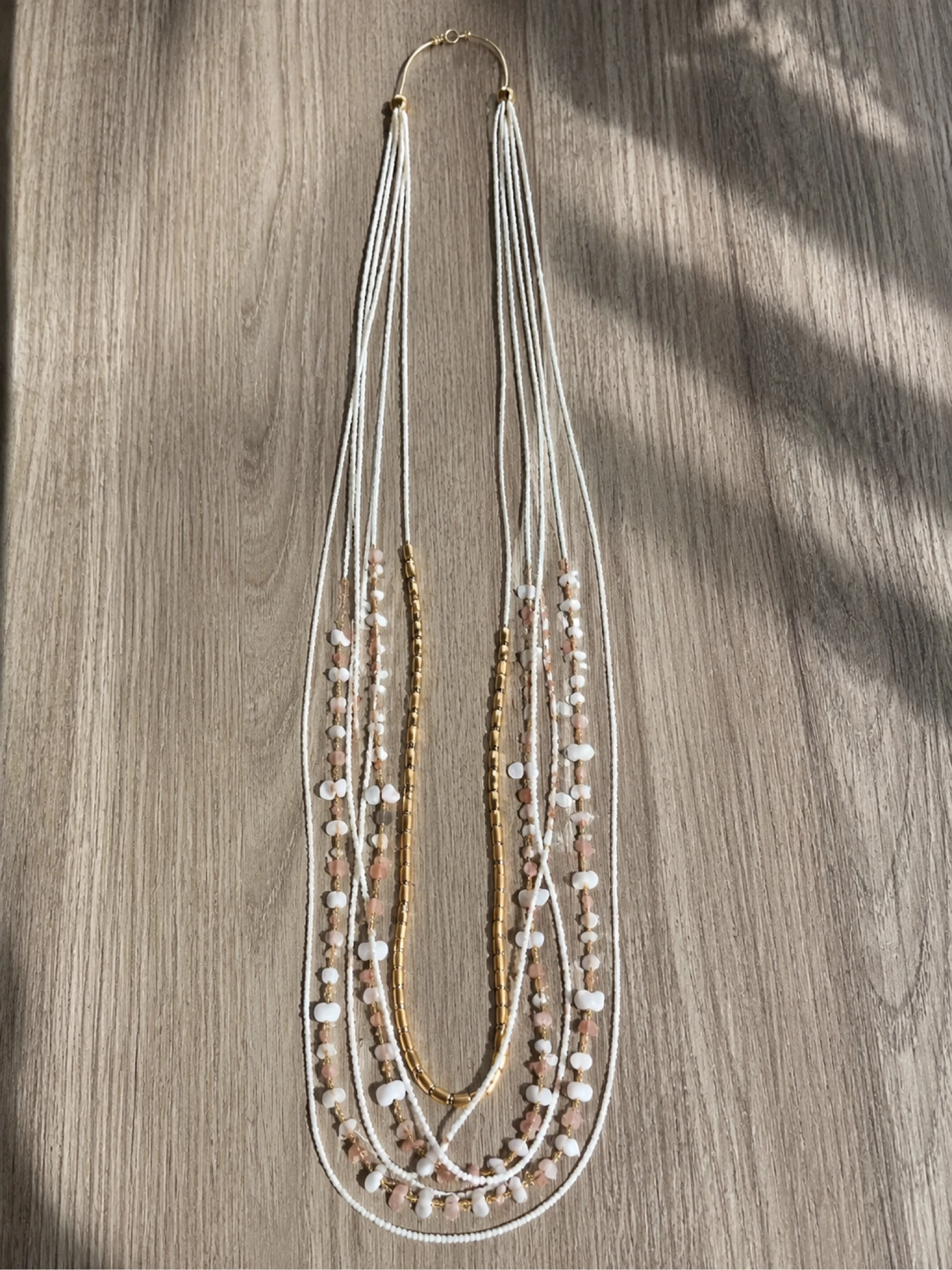 Sautoir Bohème pierres et perles écru 